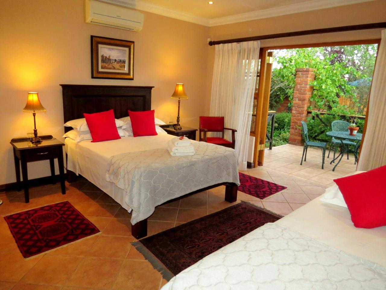 Camelia Guest House Bloemfontein Exterior photo